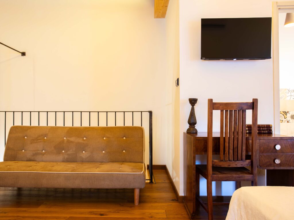 la_fenice_0003_dettaglio_camera_da_letto_2